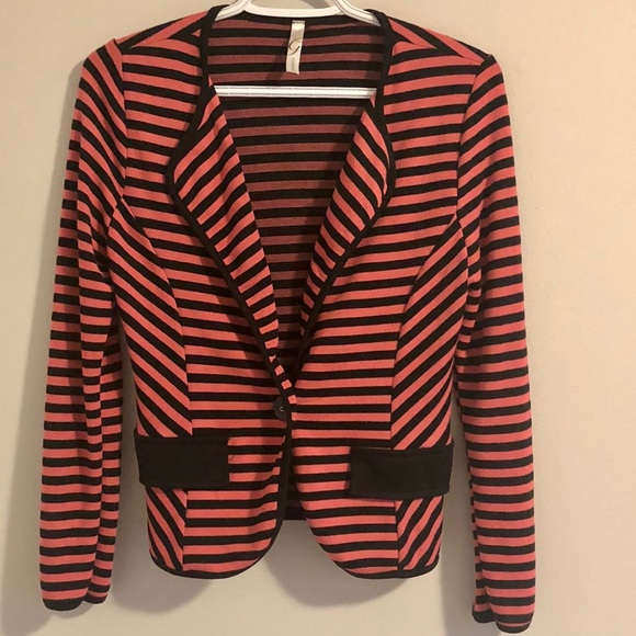 Ginger G salmon and black striped 1 button blazer - Picture 3 of 9